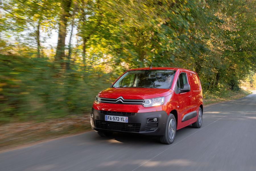  Citroen Berlingo Van 2018 года  (WW) (фото 36 из 40)